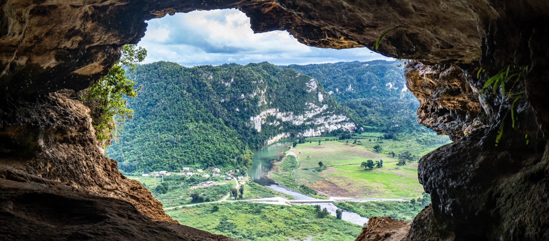 Puerto R. country image